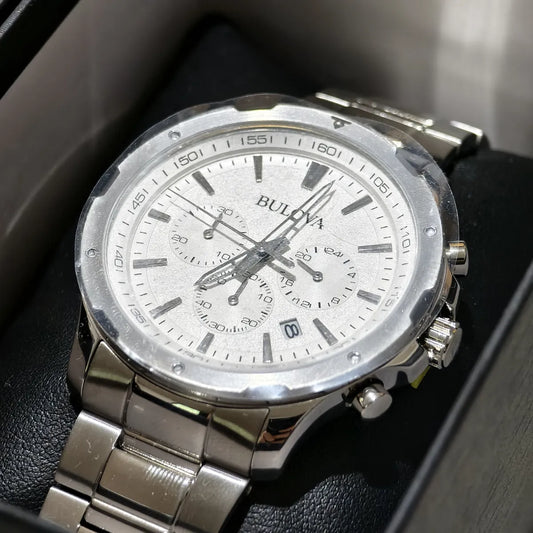 Reloj Bulova 96b335 Cronógrafo Cuarzo Para Caballero (Reacondicionado)