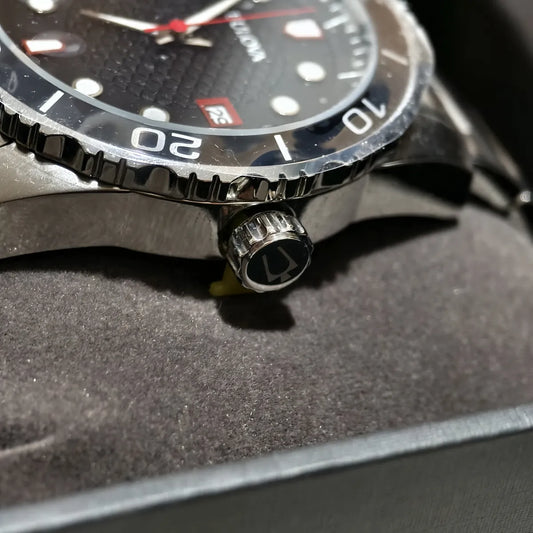 Reloj Bulova 98a195 Para Caballero Cuarzo Negro PlateadoA